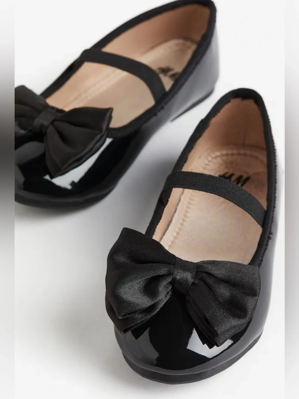 H&M Black Ballet Flats Shoes with Bow 8.5US